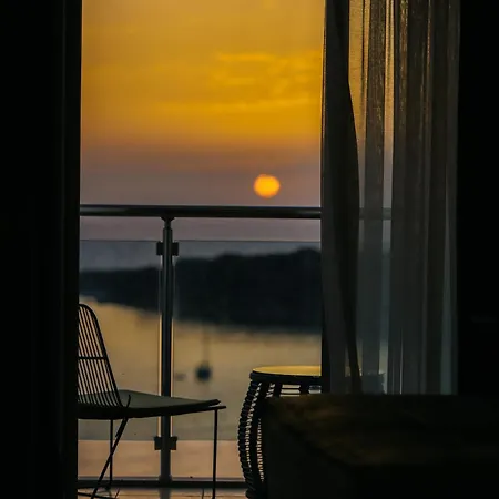 Agaya Hotel