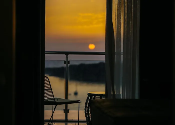 Agaya Hotel